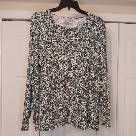 croft & barrow Tops - 3/$18 or 5/$25 Croft & Barrow Green/Blue Long Sleeve Top Size 2X